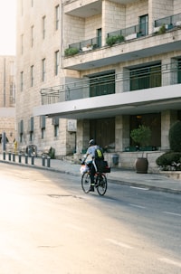 Vinimportör med samma dag vinleverans till restauranger i Malmö